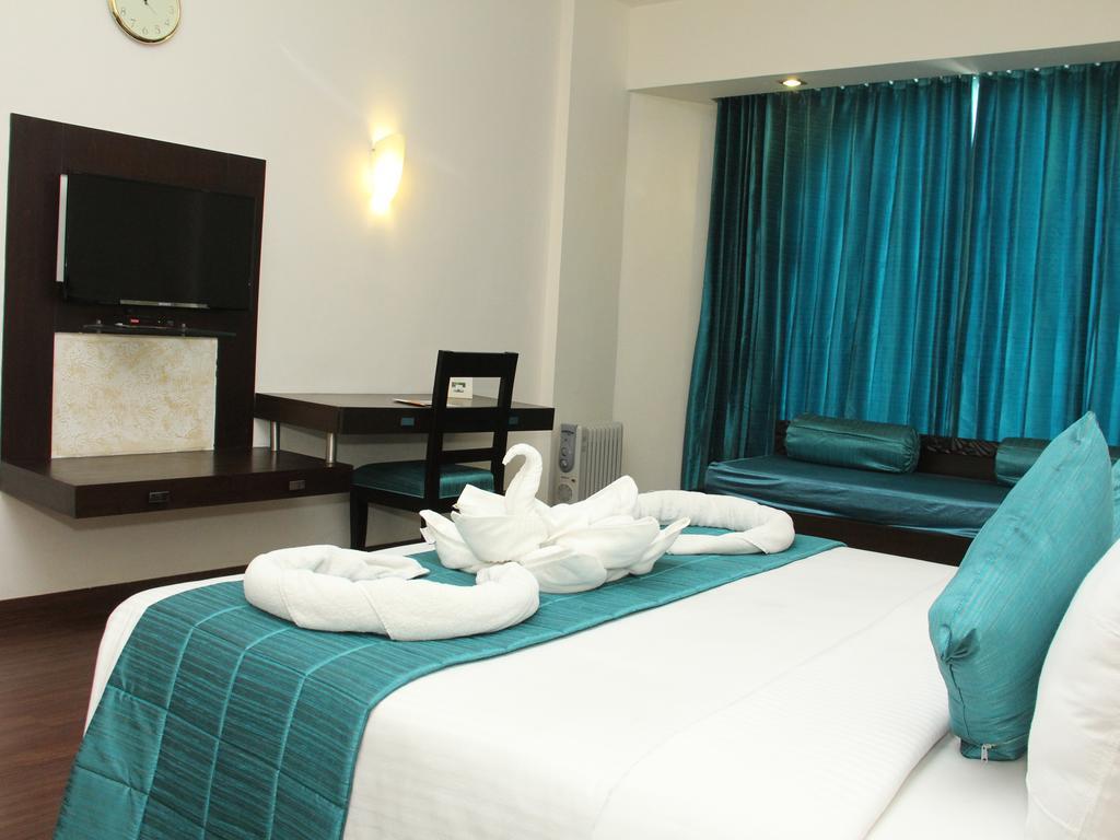 Hotel Club Mahindra Udaipur Esterno foto